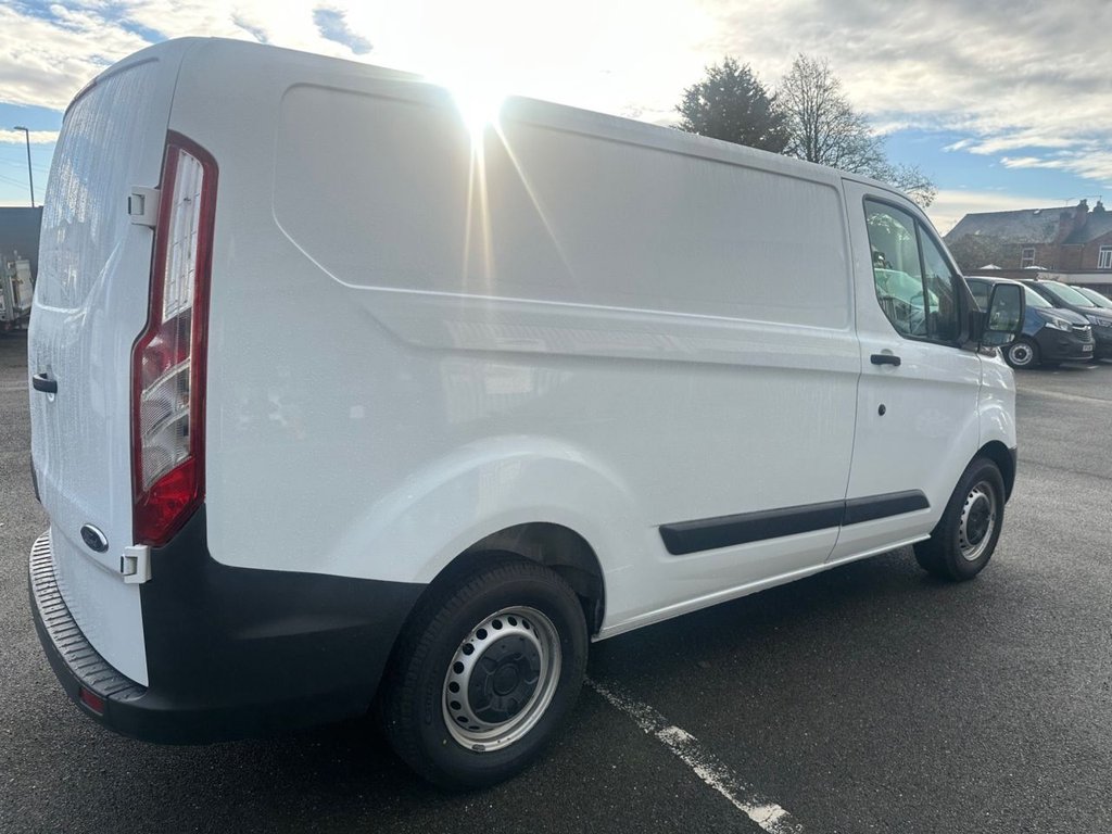 Used Ford Transit Custom 2015 for sale - 76698344: Photo 4