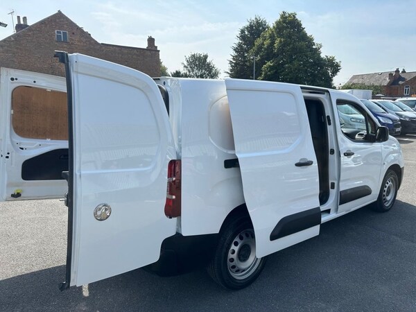 Used Vauxhall Combo 2021 for sale - 75573075: Photo 5