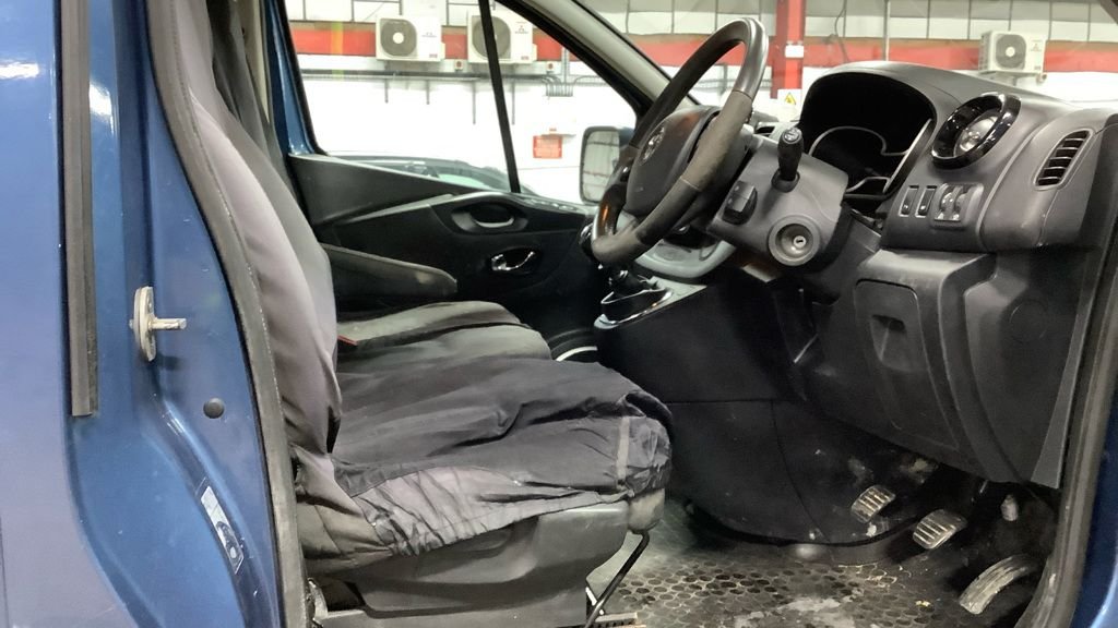 Used Vauxhall Vivaro 2017 for sale - 77145719: Photo 15