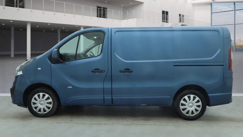 Used Vauxhall Vivaro 2017 for sale - 77145719: Photo 4