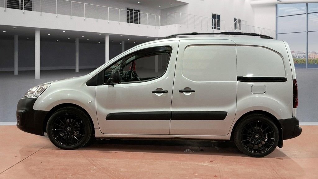 Used Peugeot Partner 2017 for sale - 77920033: Photo 7