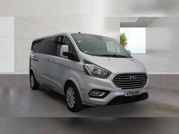 Used Ford Tourneo Custom 2018 for sale - 78232810: Photo