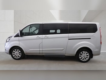Used Ford Tourneo Custom 2018 for sale - 78232810: Photo