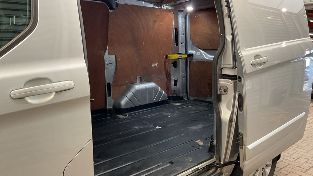 Used Ford Transit Custom 2022 for sale - 78117415: Photo 9