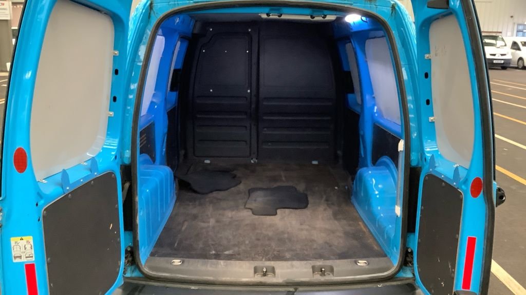 Used Volkswagen Caddy 2015 for sale - 77636776: Photo 17