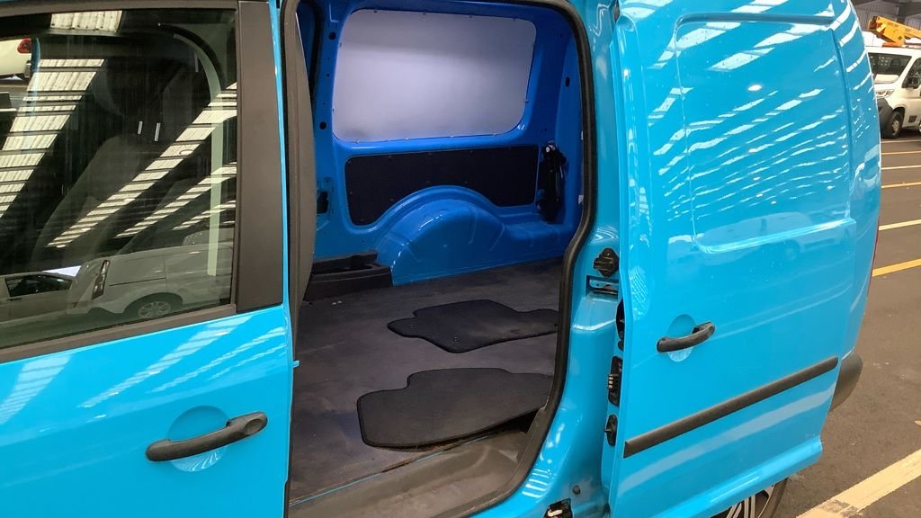 Used Volkswagen Caddy 2015 for sale - 77636776: Photo 18