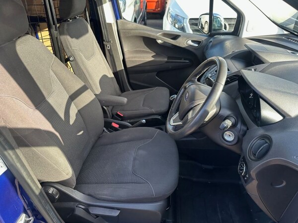 Used Ford Transit Courier 2016 for sale - 76203139: Photo 22