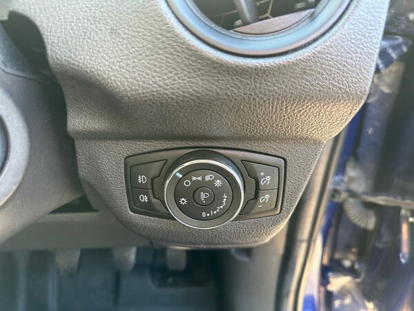 Used Ford Transit Courier 2016 for sale - 76203139: Photo 24