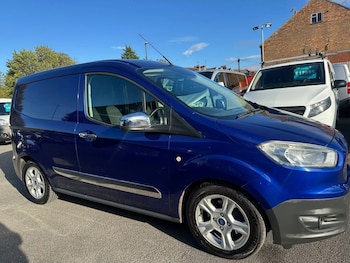 Used Ford Transit Courier 2016 for sale - 76203139: Photo