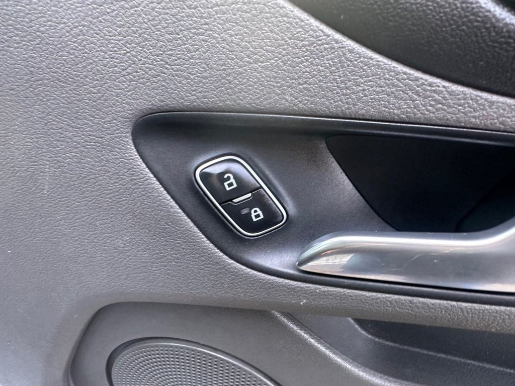 Used Ford Transit Custom 2019 for sale - 76350561: Photo 18