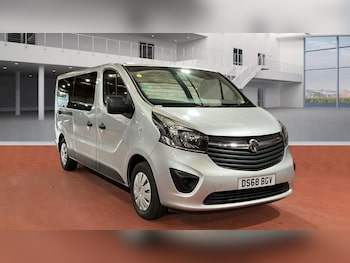 Used Vauxhall Vivaro 2018 for sale - 76250182: Photo 3