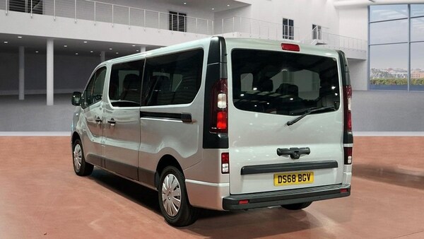 Used Vauxhall Vivaro 2018 for sale - 76250182: Photo 5