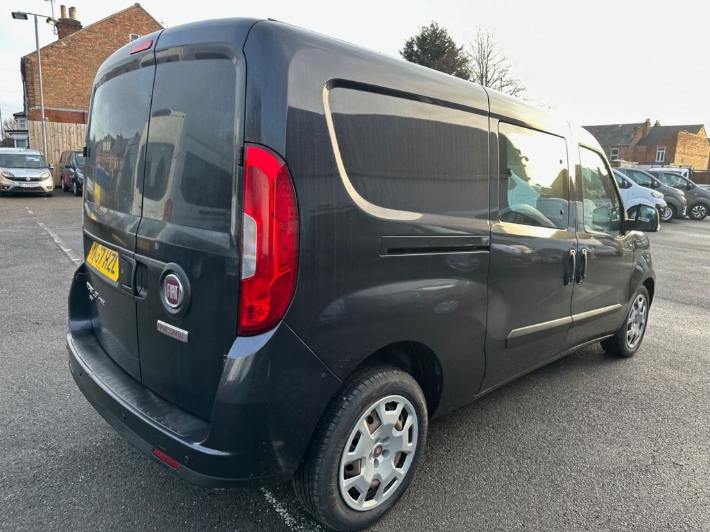 Used Fiat Doblo 2018 for sale - 77546924: Photo 25