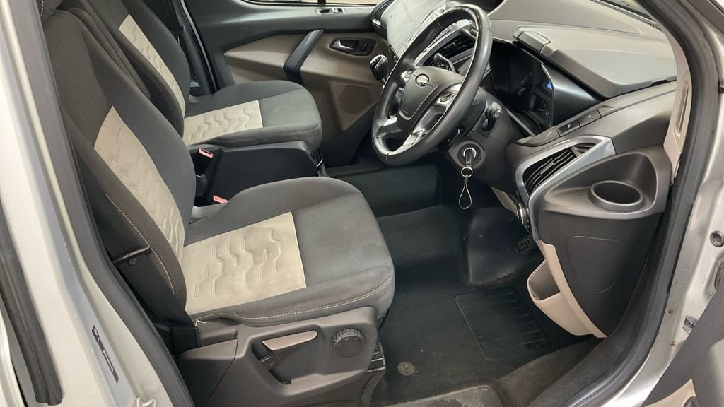 Used Ford Tourneo Custom 2015 for sale - 77941718: Photo 13