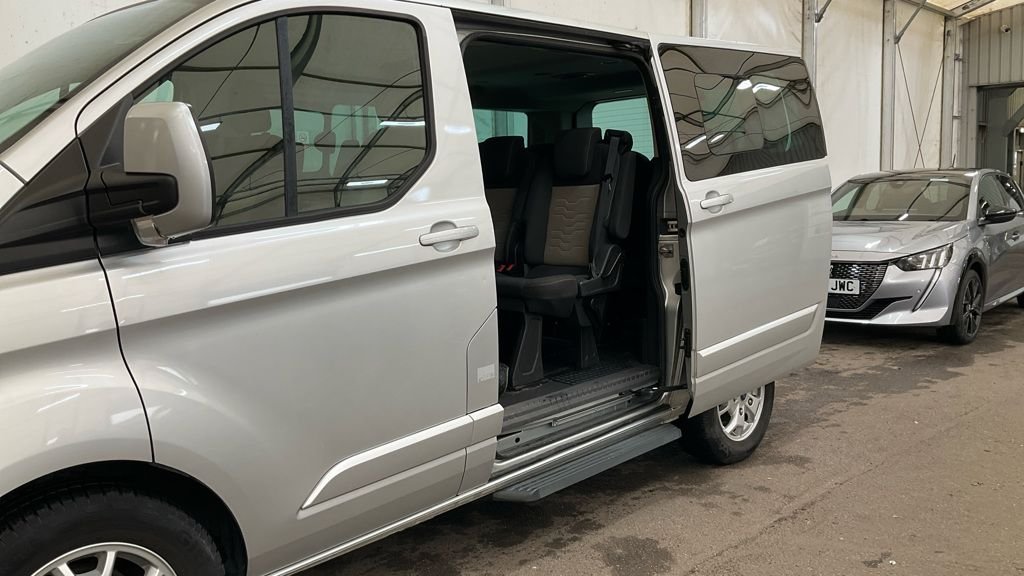 Used Ford Tourneo Custom 2015 for sale - 77941718: Photo 17