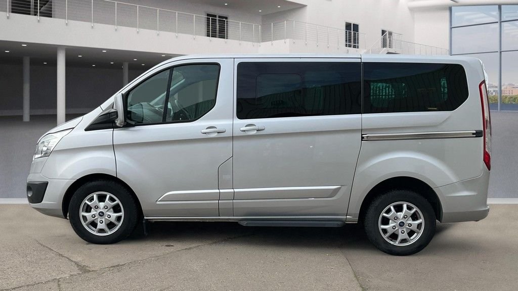 Used Ford Tourneo Custom 2015 for sale - 77941718: Photo 4