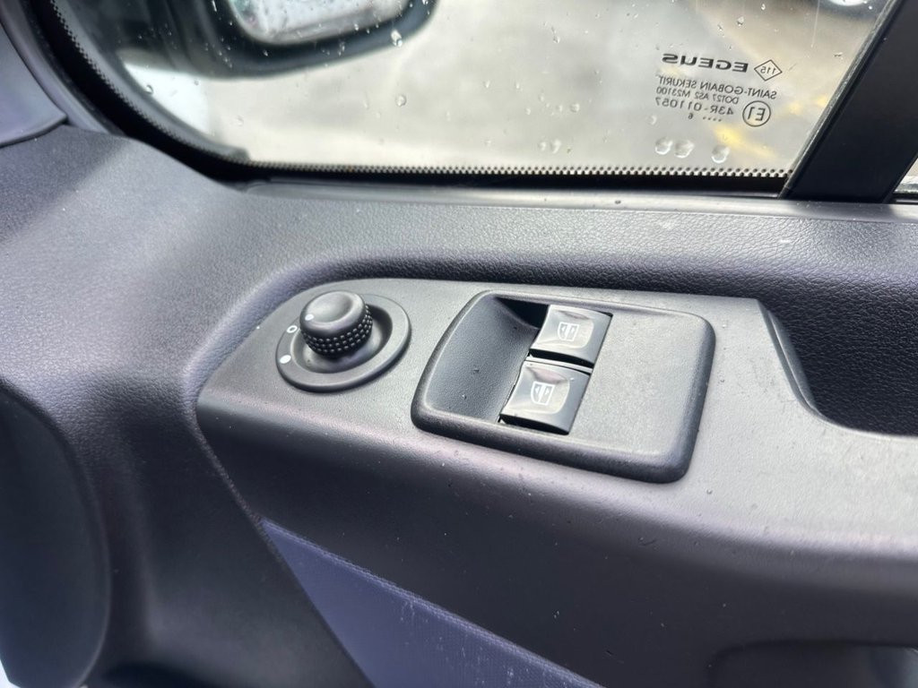 Used Vauxhall Vivaro 2016 for sale - 76223767: Photo 13