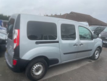 Used Renault Kangoo 2015 for sale - 79449923: Photo