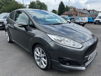 Used Ford Fiesta 2017 for sale - 79089635: Photo