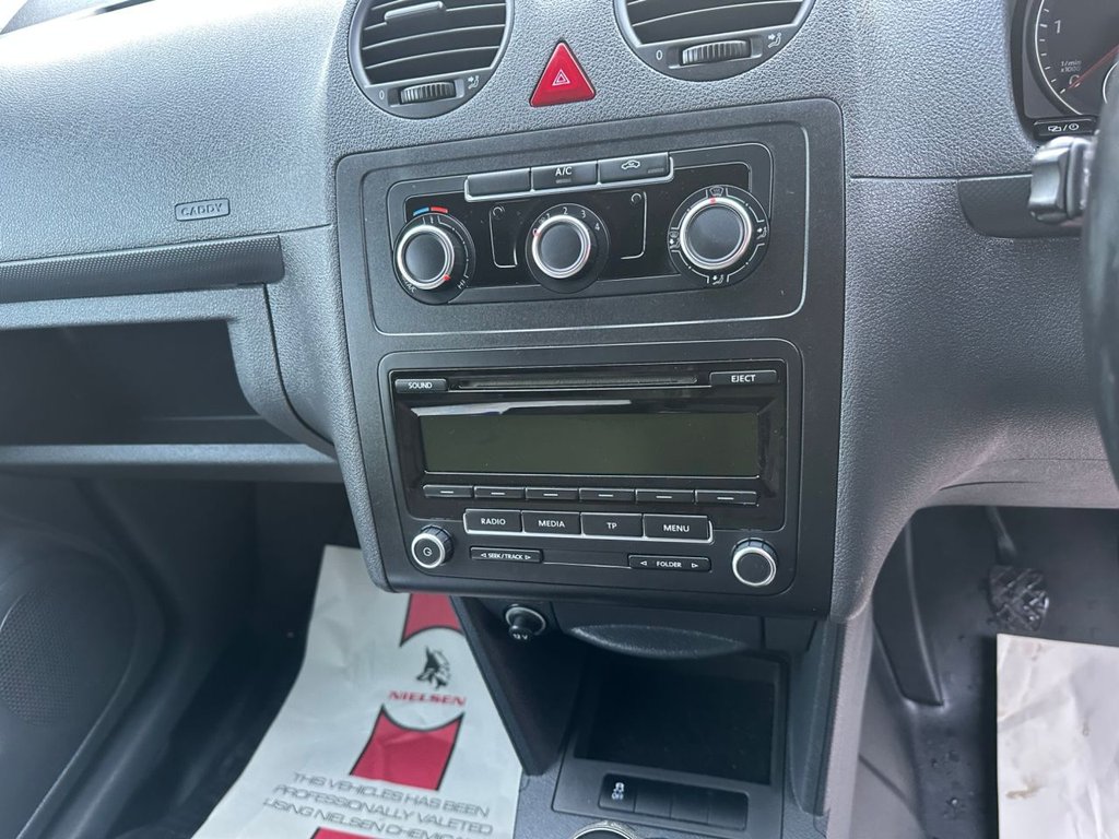 Used Volkswagen Caddy Maxi 2015 for sale - 77388758: Photo 11