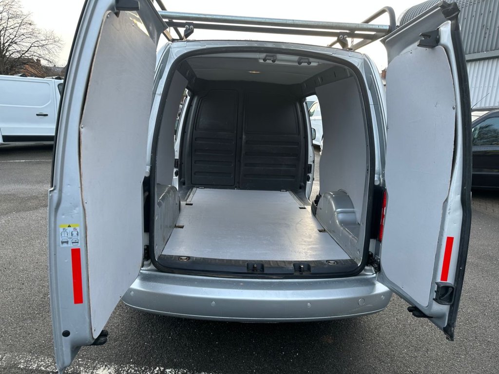 Used Volkswagen Caddy Maxi 2015 for sale - 77388758: Photo 20