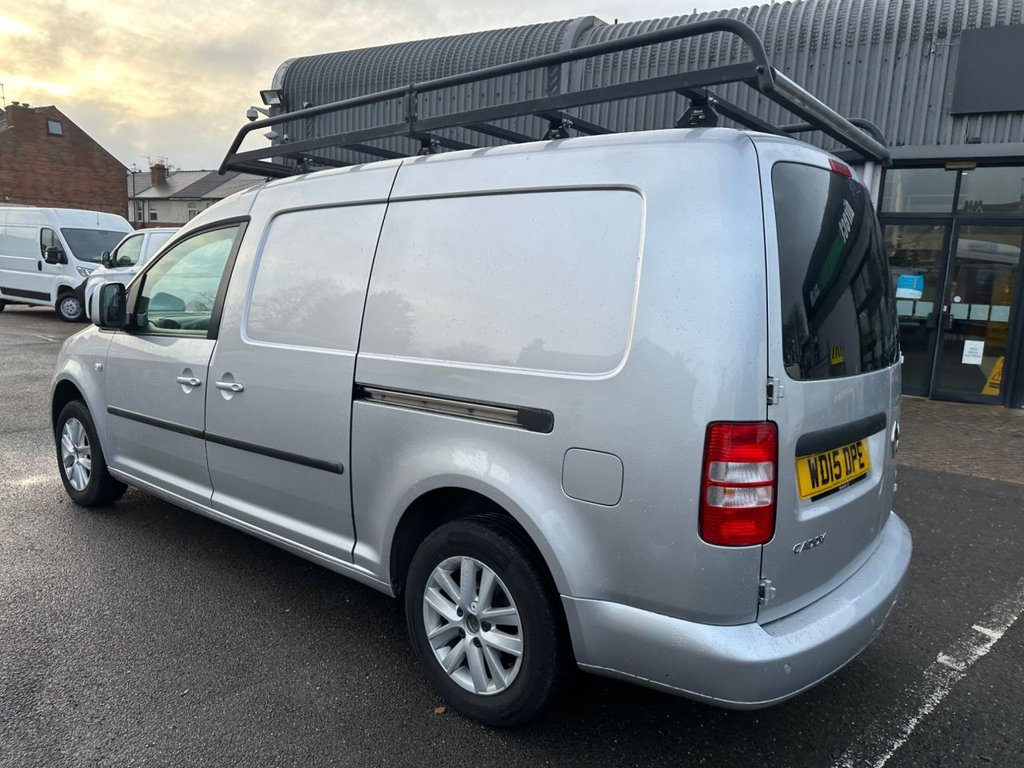 Used Volkswagen Caddy Maxi 2015 for sale - 77388758: Photo 4