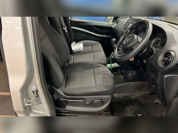 Used Mercedes-Benz Vito 2018 for sale - 76487032: Photo