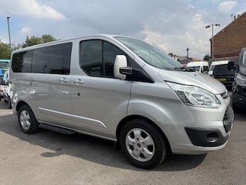 Used Ford Tourneo Custom 2017 for sale - 79643144: Photo