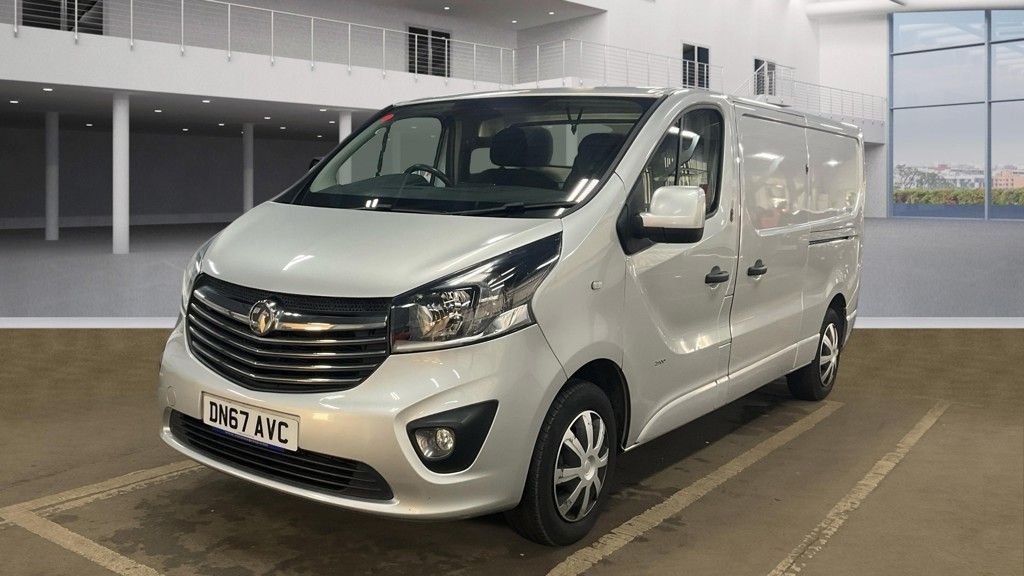 Used Vauxhall Vivaro 2017 for sale - 77720257: Photo 1