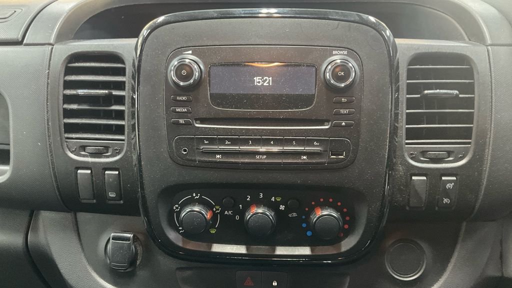 Used Vauxhall Vivaro 2017 for sale - 77720257: Photo 16