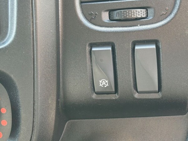 Used Vauxhall Vivaro 2016 for sale - 75771059: Photo 14