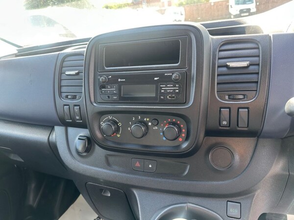 Used Vauxhall Vivaro 2016 for sale - 75771059: Photo 17