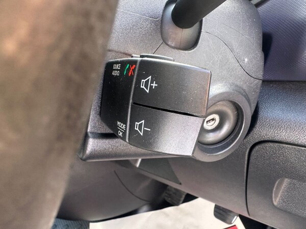 Used Vauxhall Vivaro 2016 for sale - 75771059: Photo 18