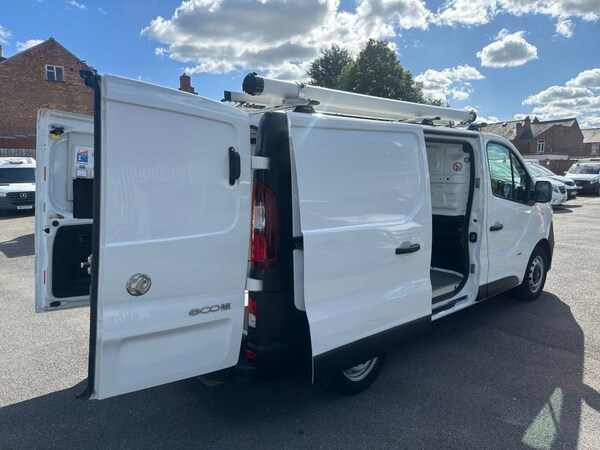 Used Vauxhall Vivaro 2016 for sale - 75771059: Photo 6