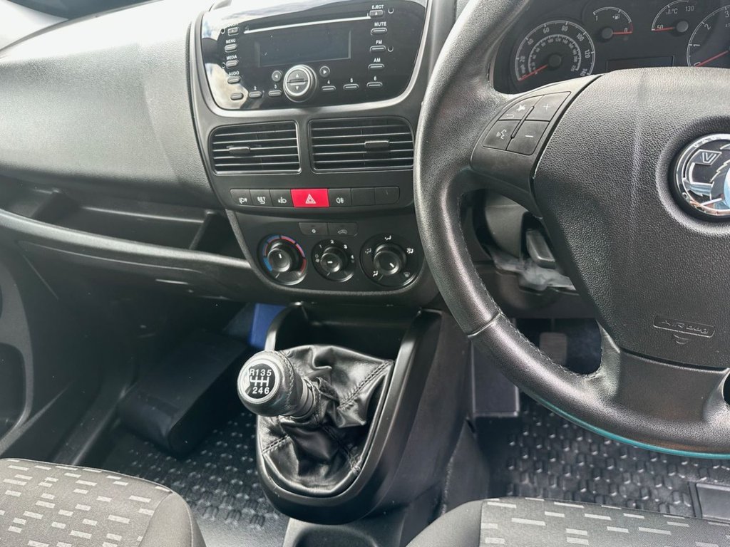 Used Vauxhall Combo 2017 for sale - 75685239: Photo 16