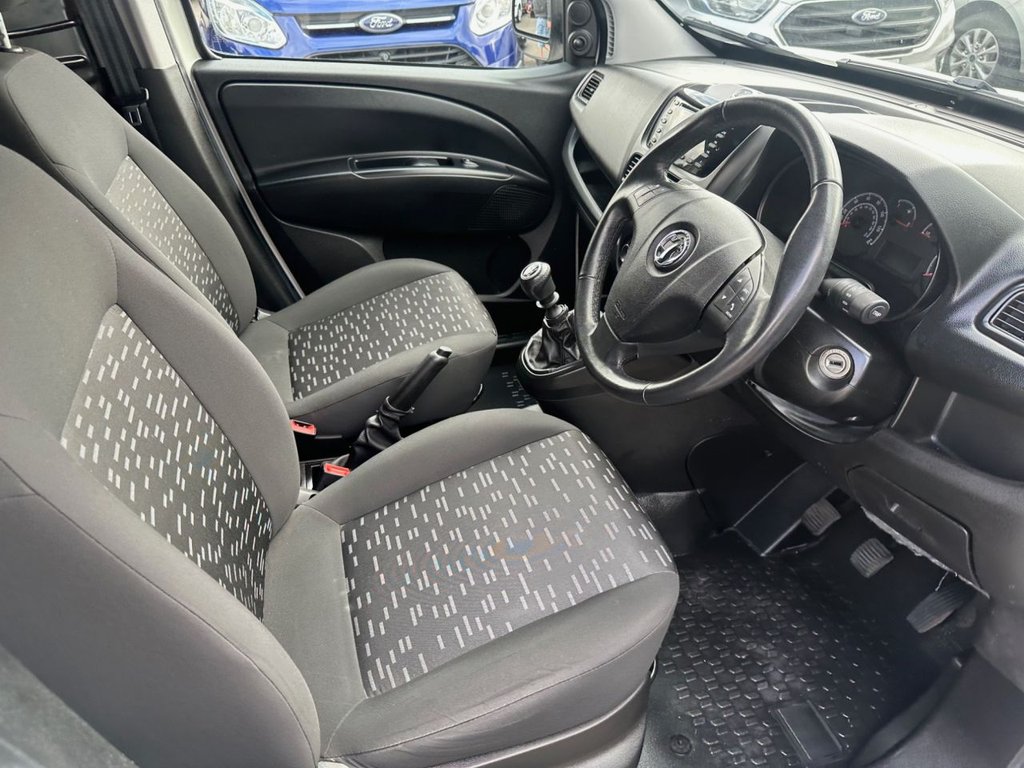 Used Vauxhall Combo 2017 for sale - 75685239: Photo 20