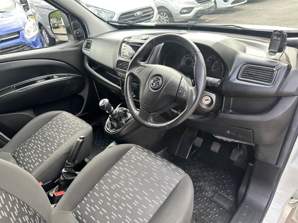 Used Vauxhall Combo 2017 for sale - 75685239: Photo 24