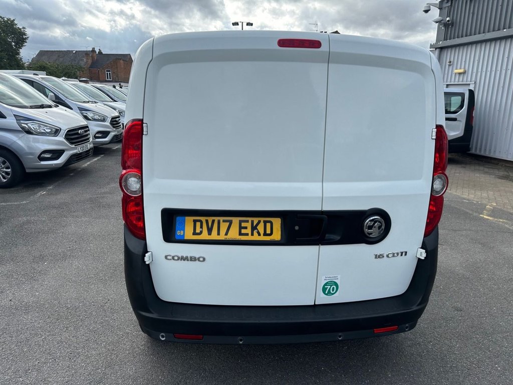 Used Vauxhall Combo 2017 for sale - 75685239: Photo 5