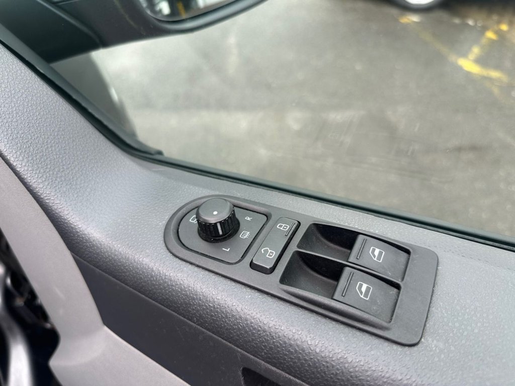 Used Volkswagen Transporter 2015 for sale - 78167071: Photo 19