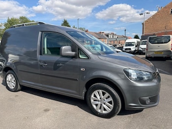 Used Volkswagen Caddy 2015 for sale - 79466064: Photo