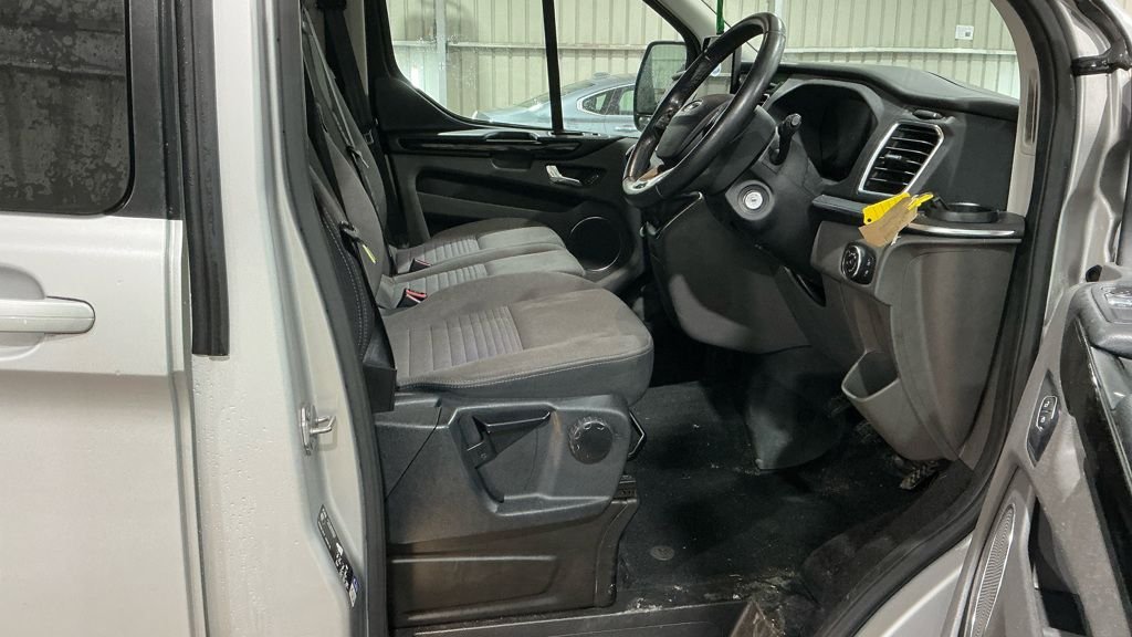 Used Ford Tourneo Custom 2018 for sale - 77850275: Photo 17