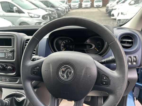 Used Vauxhall Vivaro 2015 for sale - 76029127: Photo 11