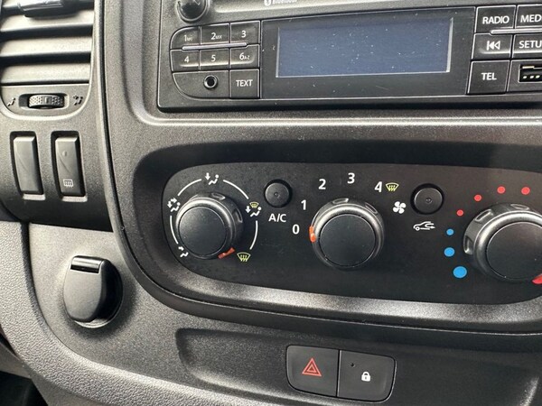 Used Vauxhall Vivaro 2015 for sale - 76029127: Photo 15