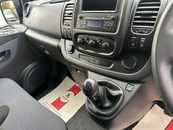 Used Vauxhall Vivaro 2015 for sale - 76029127: Photo 16