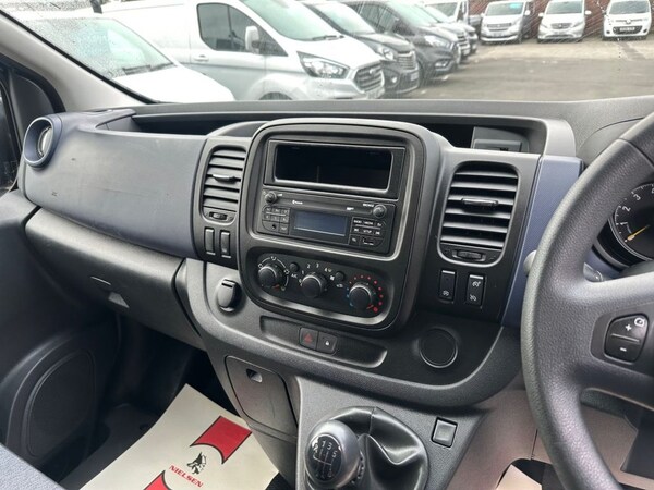 Used Vauxhall Vivaro 2015 for sale - 76029127: Photo 22