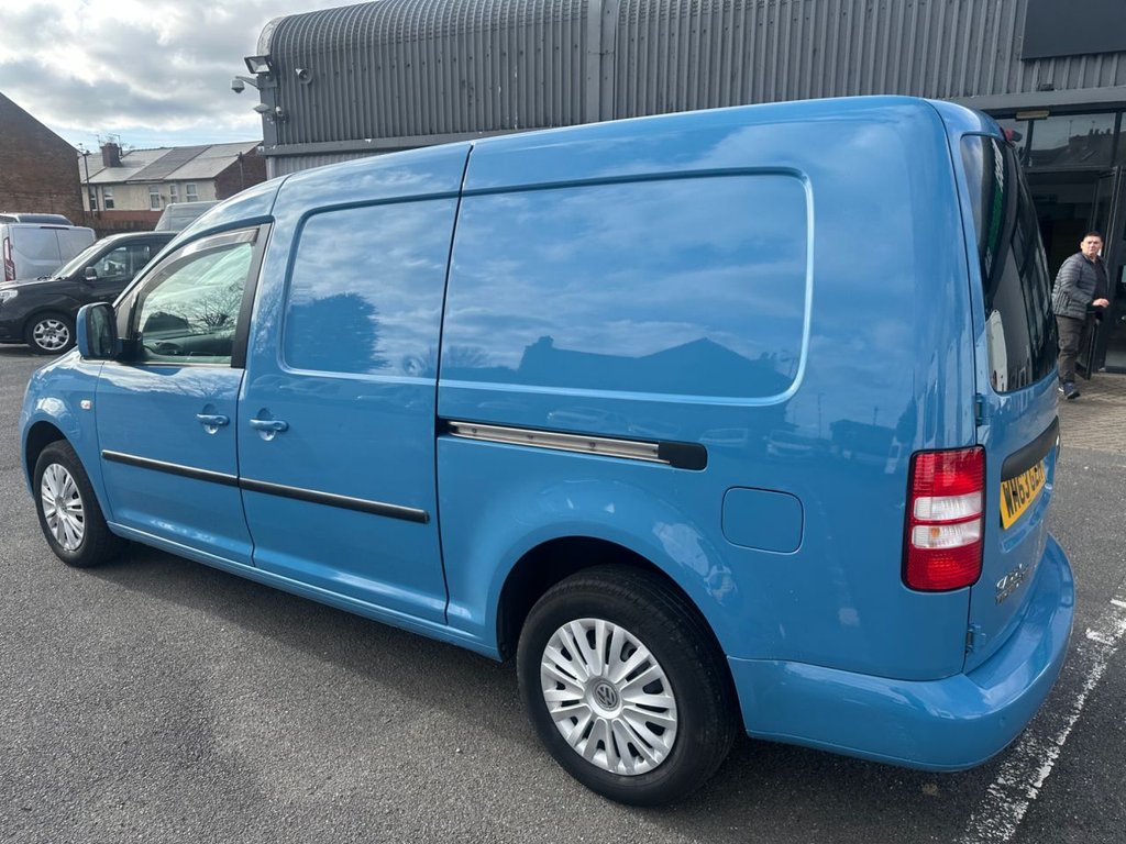 Used Volkswagen Caddy Maxi 2014 for sale - 77655418: Photo 4