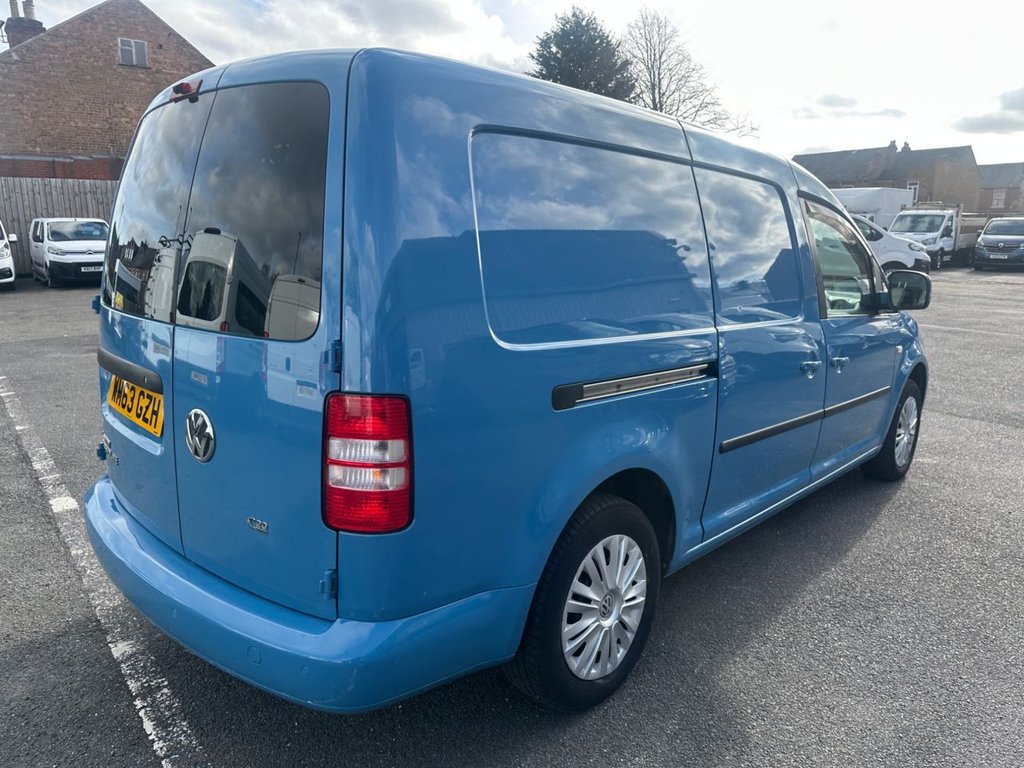 Used Volkswagen Caddy Maxi 2014 for sale - 77655418: Photo 6