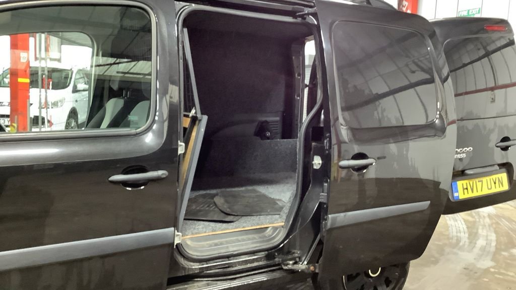 Used Renault Kangoo 2017 for sale - 77451793: Photo 18