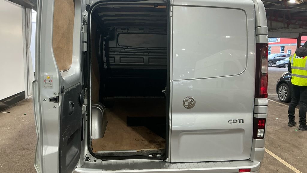 Used Vauxhall Vivaro 2015 for sale - 77534664: Photo 14