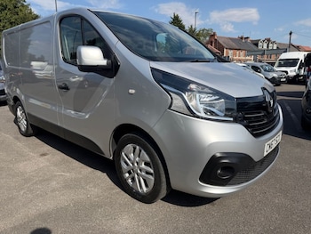 Used Renault Trafic 2017 for sale - 79518110: Photo